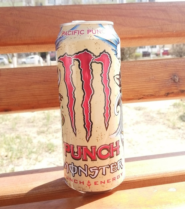 Black Monster Pacific punch (449 мл)